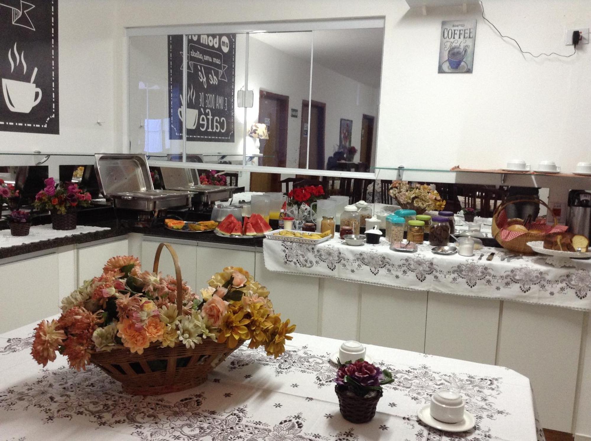 Espaco Alvorada ,Agendamento Das Atividades, Cafe Da Manha ,Banheira E Piscina No Centro Brotas Ngoại thất bức ảnh