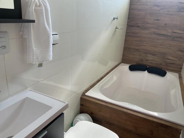 Espaco Alvorada ,Agendamento Das Atividades, Cafe Da Manha ,Banheira E Piscina No Centro Brotas Ngoại thất bức ảnh